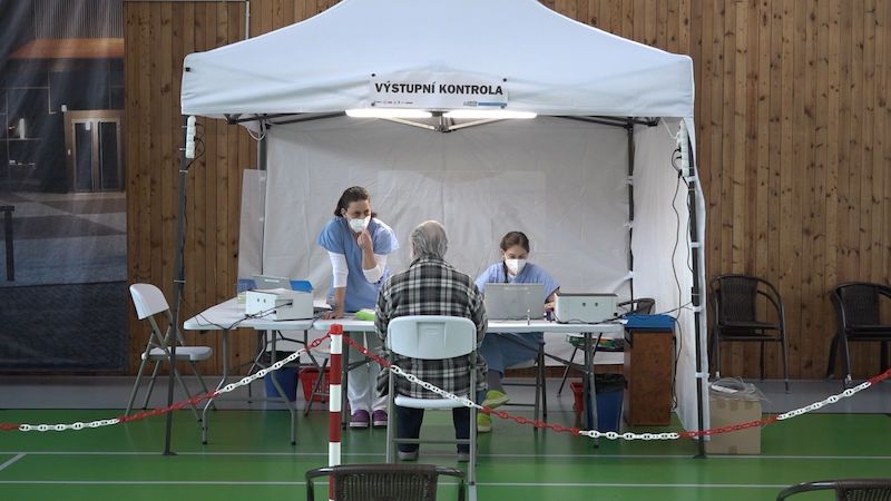 Sokolové v Dobřichovicích u Prahy sami postavili nové očkovací centrum
